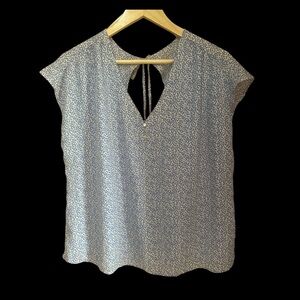 New Lush Vanilla Blue V Neck Back Cut Out Top XL NWOT